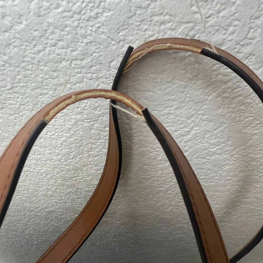 Michael Kors Mel Logo Tote Bag - Picture 6 of 13